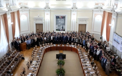 Специалисты ЯТЭК обсудили будущее российского рынка труда на представительной конференции в Томске