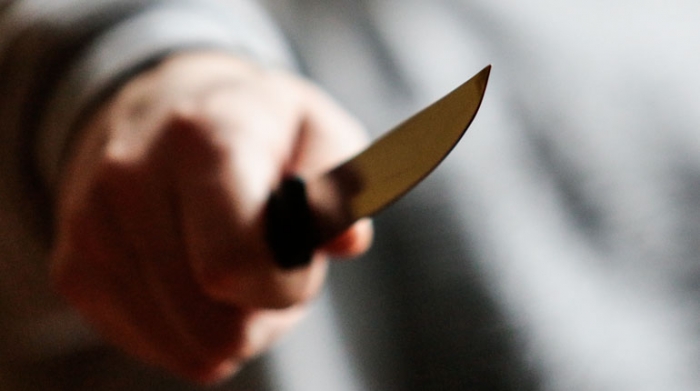 
            В Якутии вор нанес охраннику магазина 20 ударов ножом, тот скончался на месте        