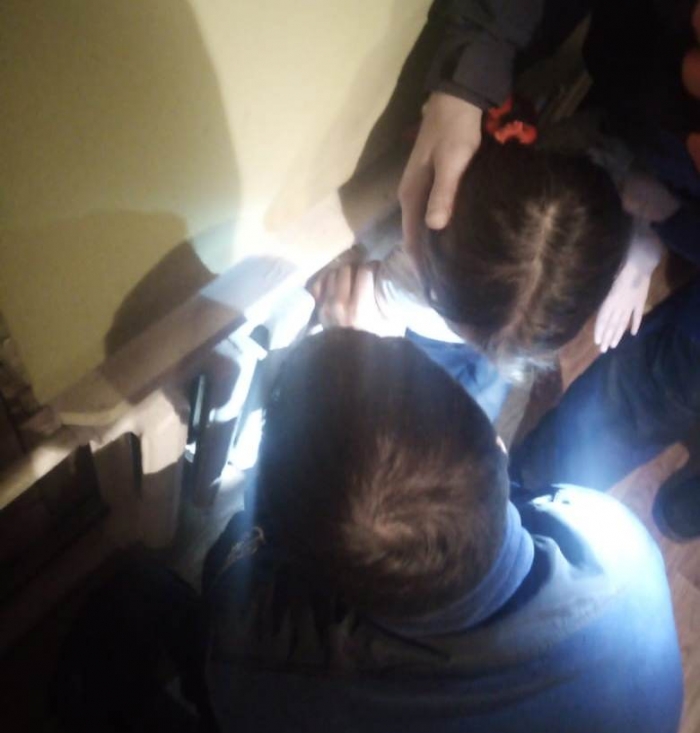 
            В Якутске шестилетняя девочка засунула руку между 