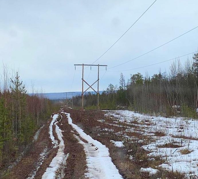 
            Энергетики восстанавливают электроснабжение вилюйской группы районов Якутии        