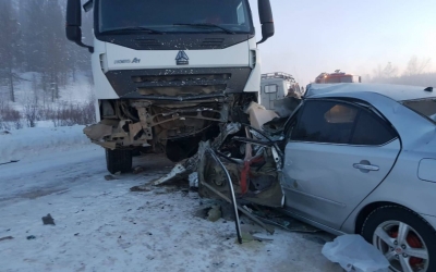 В Якутии в страшном ДТП погиб 19-летний пассажир иномарки