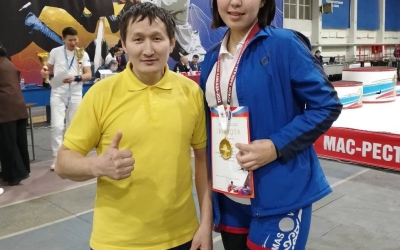 Юная якутянка выиграла "Кубок Кавказа-2022" по мас-рестлингу