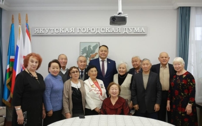 Председатель Якутской городской Думы встретился с Советом старейшин города
