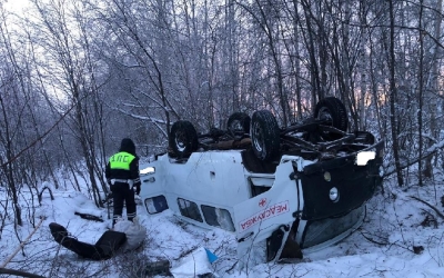 В Нюрбинском районе опрокинулась машина скорой помощи: Пострадали четыре человека