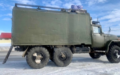 В Якутии возбуждено уголовное дело на "таксиста", перевозившего людей в неисправном грузовом транспорте