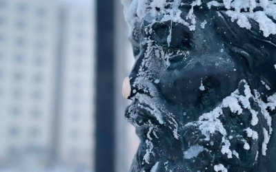 В Якутске вандалы, осквернившие бронзовую скульптуру Семена Дежнева, предстанут перед судом