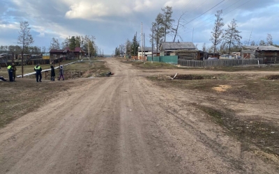 В Амгинском улусе в ДТП погиб мотоциклист: Двое несовершеннолетних госпитализированы