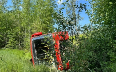 На автодороге "Вилюй" опрокинулся межмуниципальный автобус: Новые подробности