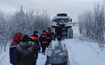 Из-за сломавшегося снегохода двое жителей Якутии больше двух дней провели на холоде