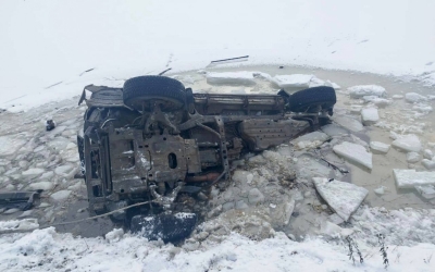 В Томпонском районе в результате ДТП утонули два человека - мужчина и женщина