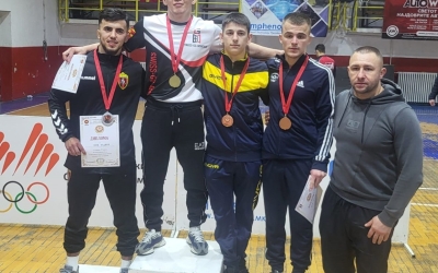 Вольная борьба: Якутский борец выиграл в восьмой раз чемпионат Македонии
