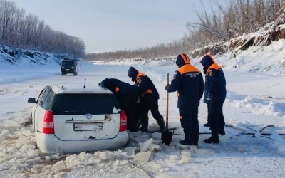 "Оказались в наледи": В Якутии за прошедшие сутки эвакуированы шесть человек