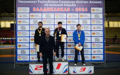 Вольная борьба: Якутяне выиграли медали чемпионата Северной Осетии