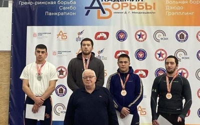 Якутянин стал чемпионом Сибири по вольной борьбе