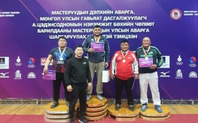 Вольная борьба: Якутский ветеран выиграл чемпионат Монголии