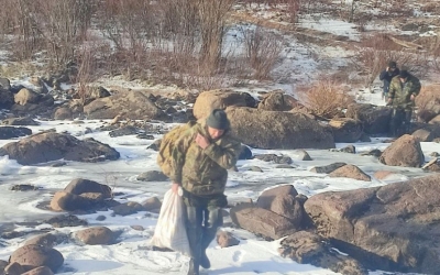 В Якутии спасли двух рыбаков, уехавших на рыбалку месяц назад