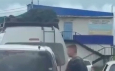 В Якутске молодой агрессор жестоко избил водителя прямо на дороге. Новые подробности