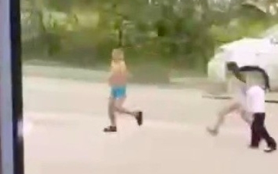 Четверо детей сбежали из детского сада в футболках и нижнем белье: Полиция проводит проверку