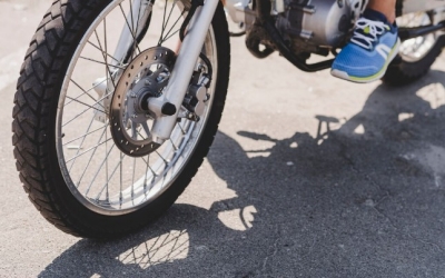 В Нюрбинском улусе пропал поехавший на ферму подросток: Найден его мотоцикл