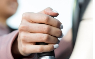 В Таттинском улусе девушка угнала автомобиль на глазах у владелицы