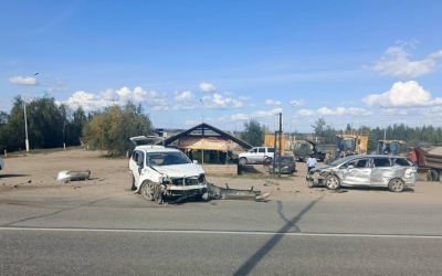 В Якутске пьяный водитель с ребенком в салоне выехал на встречную полосу и устроил ДТП с двумя пострадавшими