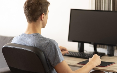 Письмо в редакцию: «19-летний сын хочет жить отдельно. Разрешить или нет?»