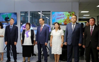 Председатель Якутской городской Думы поздравил педагогов и учащихся с открытием нового корпуса Саха-политехнического лицея