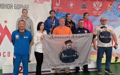 Вольная борьба: Две якутянки завоевали золото первенства России