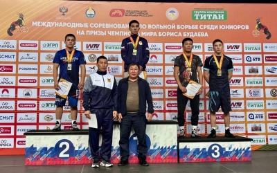 Вольная борьба: Шесть медалей завоевали якутяне в Бурятии