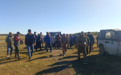 На поиски пропавшего без вести 81-летнего инвалида прибыли кинологи и водолазы