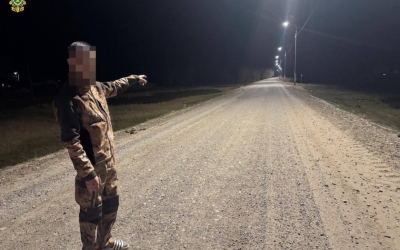 Угрожали ножом: Двое якутян напали на 17-летних подростков, занимавшихся ремонтом мотоцикла