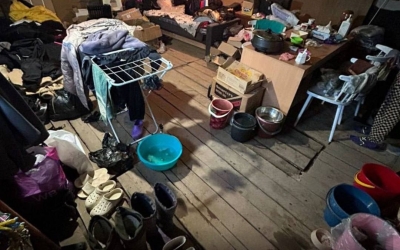 В Якутии семье с грудным ребенком пришлось ютиться в гараже