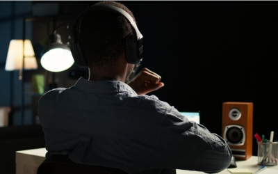 Бывший замминистра предпринимательства и туризма РС(Я) предстал перед судом за покупку подслушивающих устройств для слежки за экс-супругой