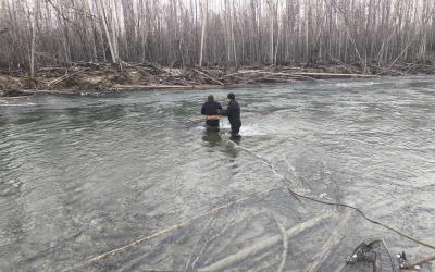 В Оймяконском улусе водолазы нашли тело утонувшего мужчины