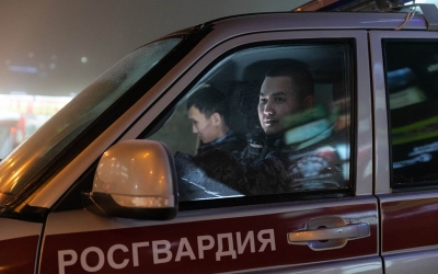 В Якутске посетители развлекательного заведения устроили драку, один из них госпитализирован