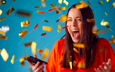 "Куплю квартиру, поеду путешествовать": Ольга из Приморского края выиграла 10 млн в онлайн-лотерее за 120 рублей