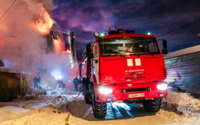 В Якутске на пожаре мужчина получил отравление угарным газом и ожоги