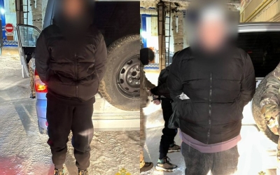 Задержаны с поличным: В Якутске наркокурьеры пытались сбыть 36 свертков с гашишем