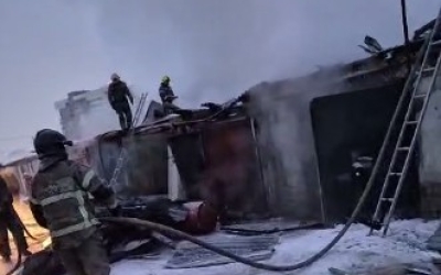 В Якутске загорелись гаражи: Погиб человек