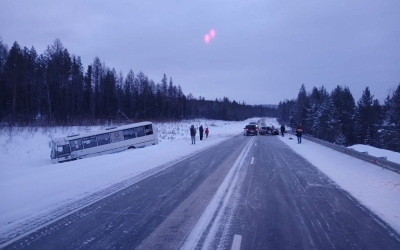 В Якутии произошло жесткое ДТП с участием автобуса