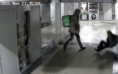 Курьер пнул пенсионерку в лицо ради развлечения, пострадавшая упала и получила серьезные травмы