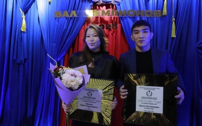 Лучший спортсмен года Лев Павлов, лучшая спортсменка - Карина Ефимова