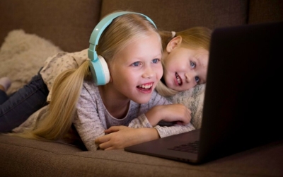 В России предлагают полностью запретить соцсети и интернет для детей до 14 лет