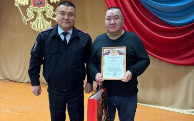 Честный якутянин вернул 285 тысяч рублей, найденные на улице