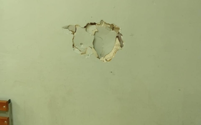 В Якутске на теплой автобусной остановке «Курнатовского» вновь зафиксирован акт вандализма