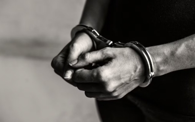 Трое жителей Якутии планировали совершить теракт на объекте воздушного транспорта и убийство участника СВО