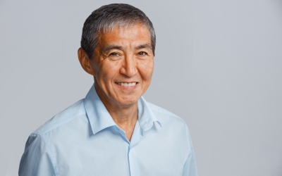 Генеральный директор АО «Водоканал» Анатолий Кырджагасов поздравляет с наступающим Новым 2026 годом и Рождеством!