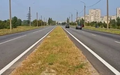 Три теста по ПДД: Количество полос движения и правила на перекрестках