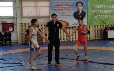 Вольная борьба: В Вилюйске проходит первенство Якутии среди юношей