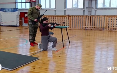 Точный выстрел, азарт и поддержка команды: в ЯТЭК прошли первые соревнования по пулевой стрельбе